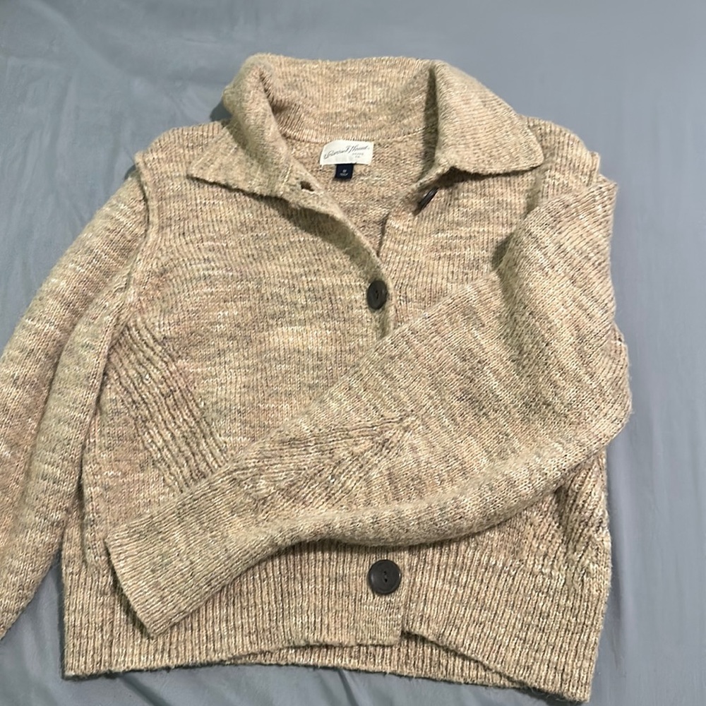 Collared cardigan